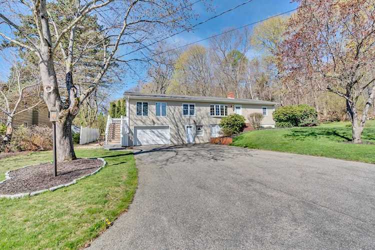 59 Dion Ave Kittery, ME 03904