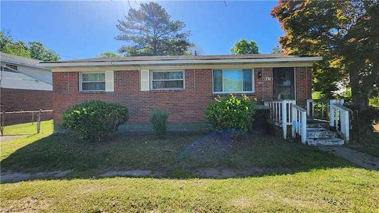 807 Cavalier Blvd Portsmouth VA 23701 | MLS# 10488530 - WilliamLayton.com Photo 1