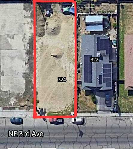 324 NE NE 3rd Ave Visalia, CA 93291