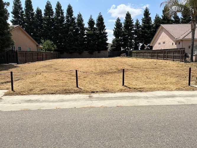 1047 E Arlen Ave Visalia, CA 93292 | MLS 223771 Photo 1