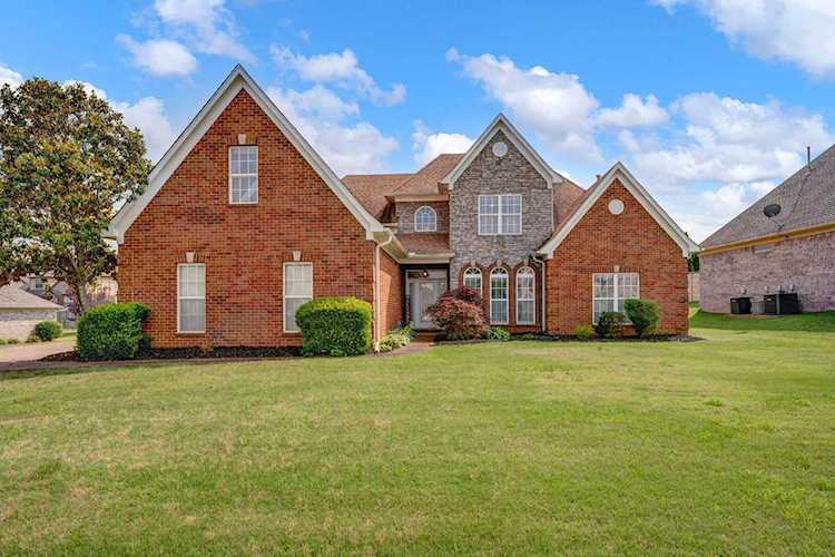8901 Brunswick Farms Dr Bartlett, TN 38002