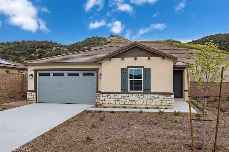 34380 Quail Creek Ln Wildomar, CA 92595 | MLS IV23094361 Photo 1