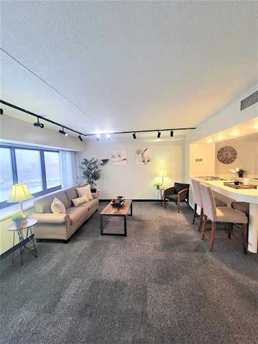 1920 S 1st Street #605 Minneapolis, MN 55454