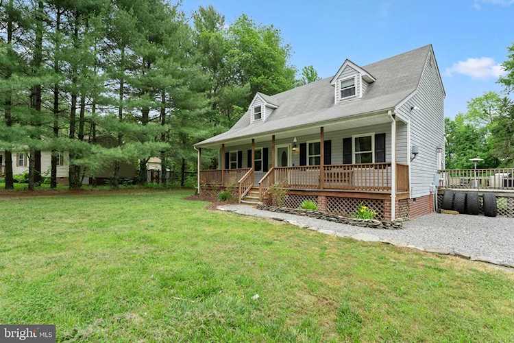 17 White Pine Ct Aylett, VA 23009