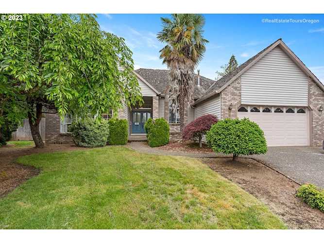 15063 SE 126th AVE Clackamas, OR 97015