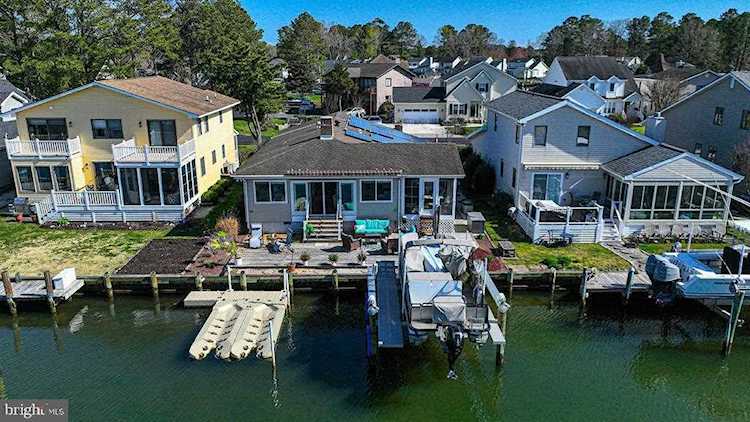 PHOTOS & DETAILS: 21 Moonshell Dr, Ocean Pines, MD 21811 For Sale - MLS #MDWO2013248 - Photos, Virtual Tour, School Info - Real Estate Listing Info Photo 1