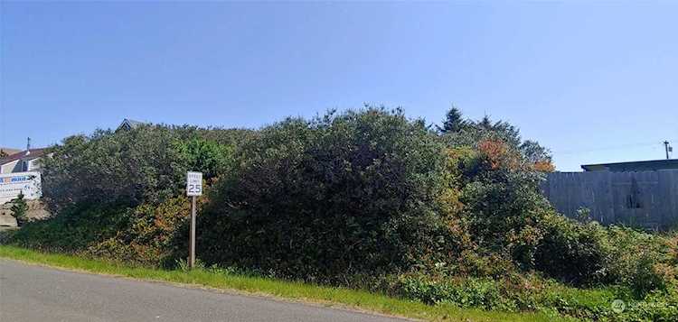 578 Sand Dune Ave SW Ocean Shores, WA 98569