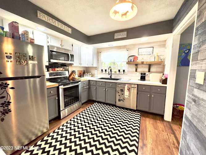 350 Raleigh RD Jacksonville, FL 32225 | MLS 1229671 Photo 1
