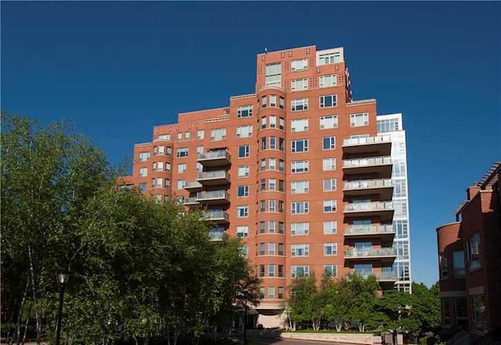 4950 Central St #1104 Kansas City, MO 64112