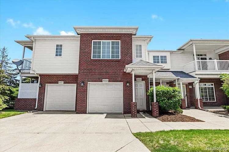 5811 Twin Oaks Sterling Heights, MI 48314