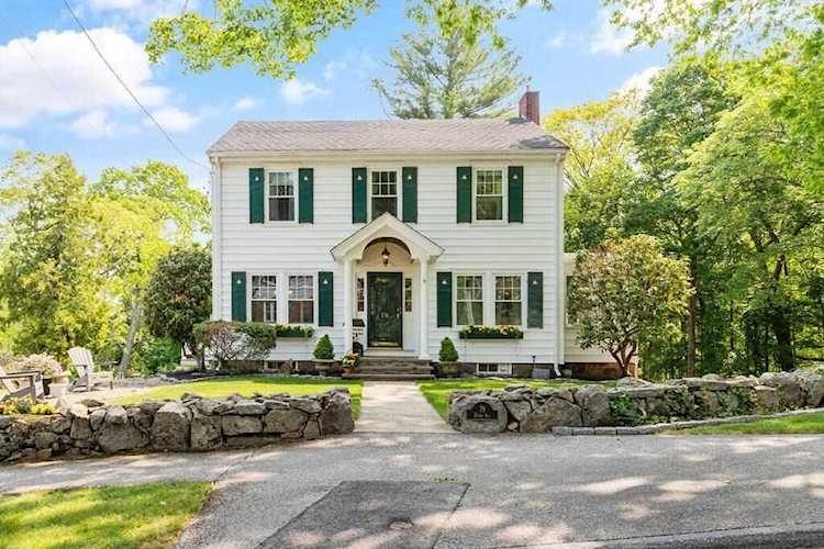 79 Baker Ave Beverly, MA 01915 | MLS 73116543 Photo 1