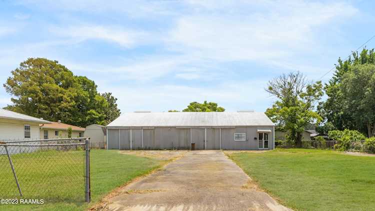 1703 Short Weeks Street New Iberia, LA 70560