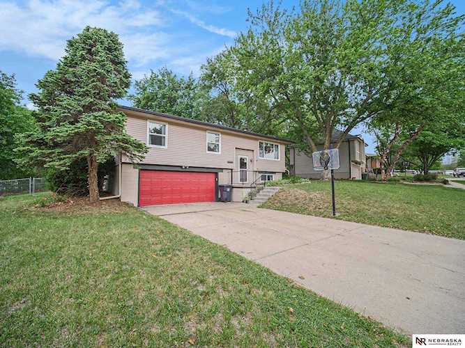 2531 Cheshire S Lincoln, NE 68512