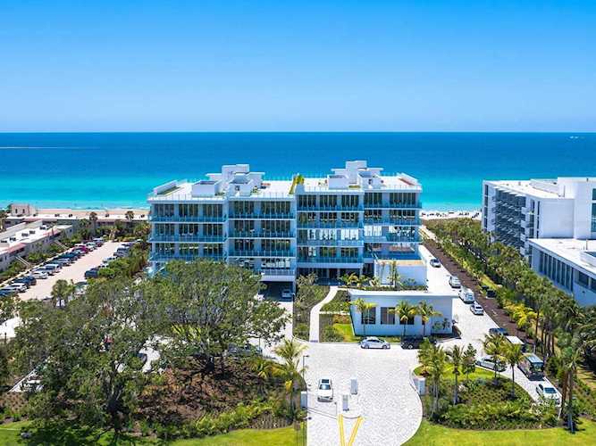 4651 Gulf of Mexico Dr #102 Longboat Key, FL 34228