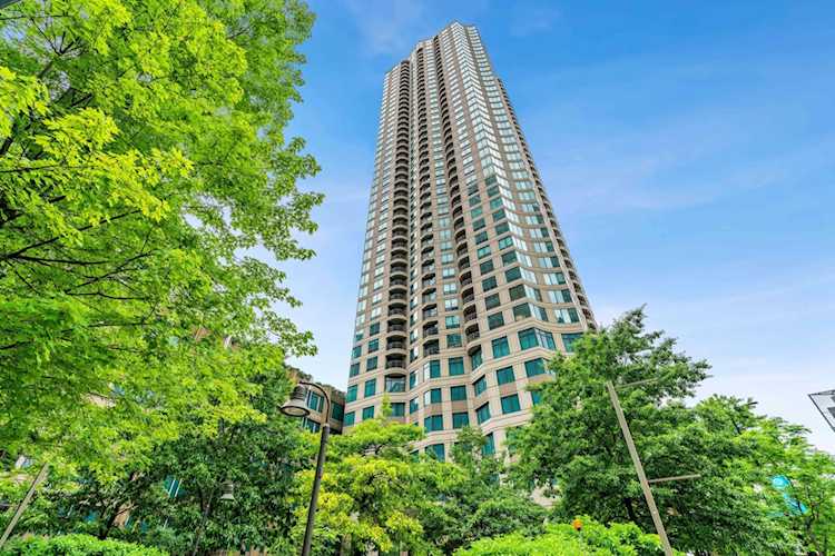 400 N La Salle Dr #2901 Chicago, IL 60654 | MLS 11795585 Photo 1