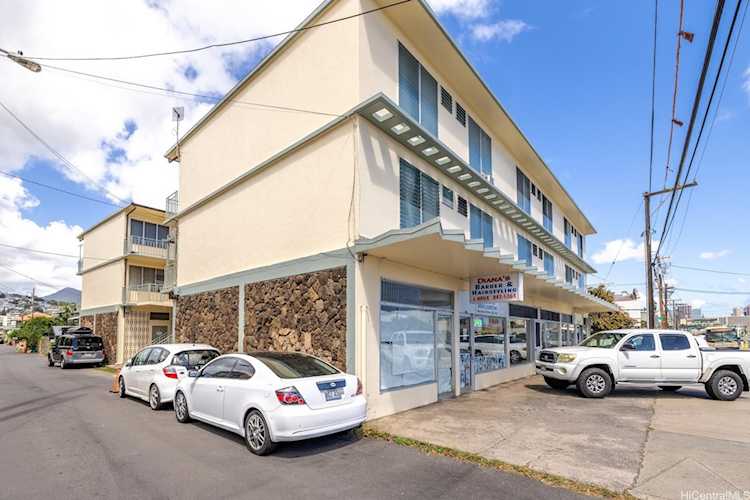 1218 N King Street Honolulu, HI 96817