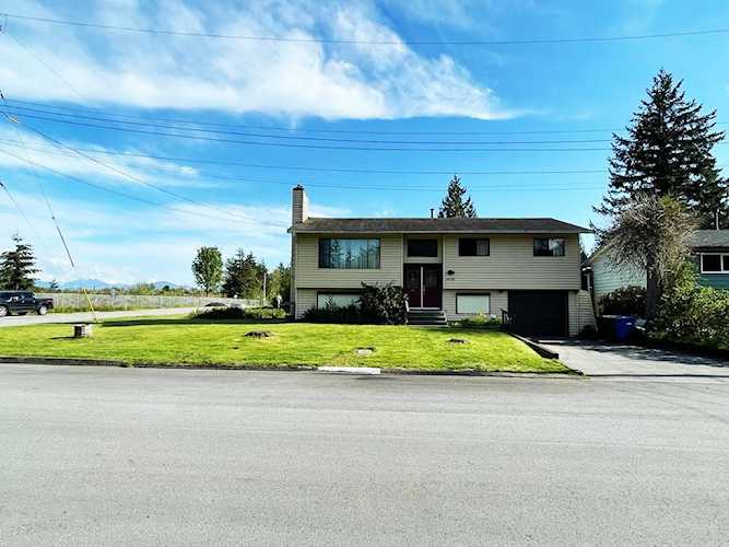 34392 Redwood Avenue Abbotsford, BC V2S 2T7