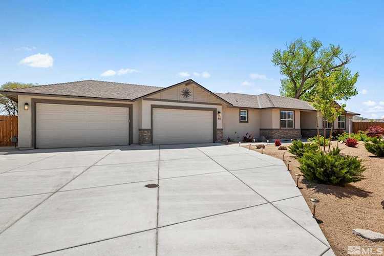933 Brigit Cir Fernley, NV 89408