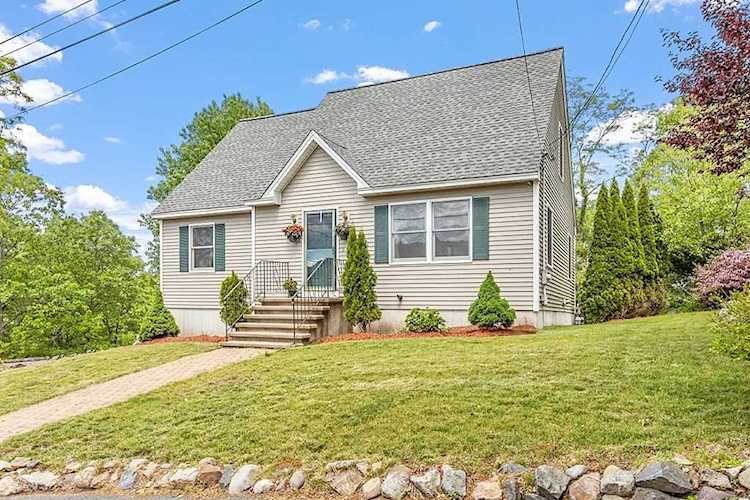 21 Appleby Road Salem, MA 01970 | MLS 73117340 Photo 1