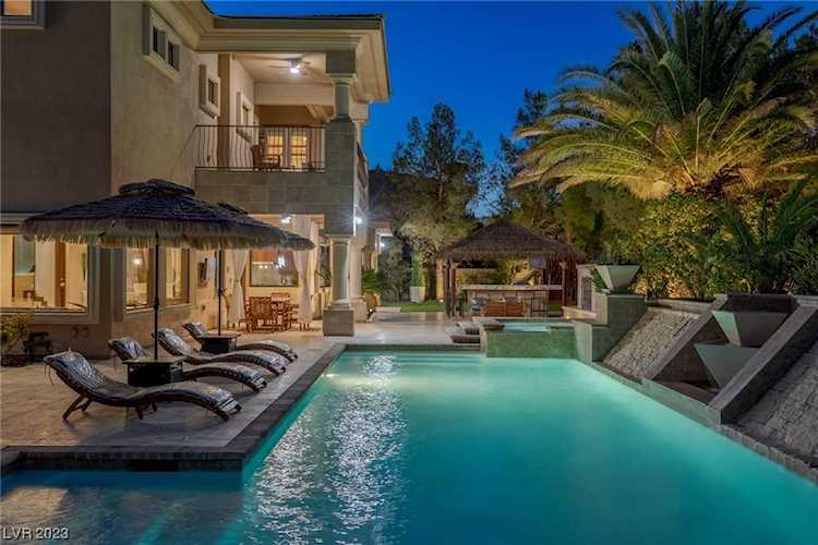 10 Fire Rock Ct Las Vegas, NV 89141
