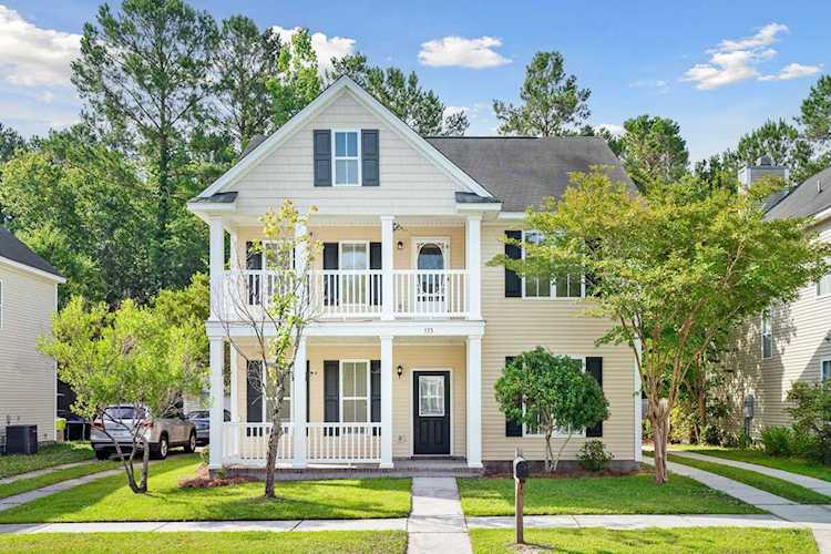 533 Delafield Drive Summerville, SC 29483 | MLS 23012186 Photo 1
