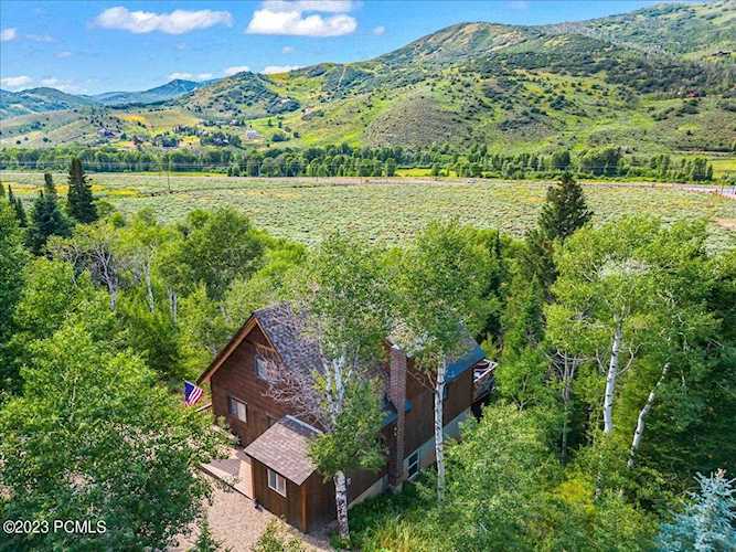 4611 Conifer Dr Oakley, UT 84055