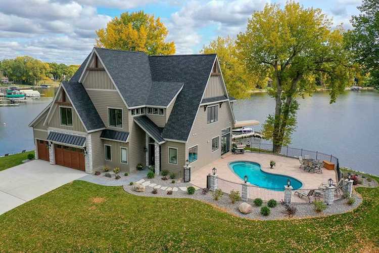 3877 Island View Circle NW Prior Lake, MN 55372