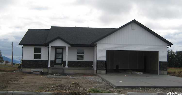 4415 W 16650 N Fielding, UT 84311