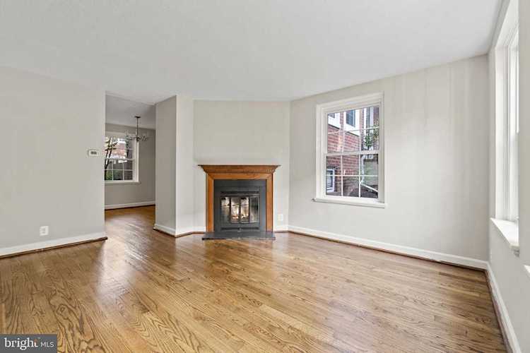 4844 28th St S #B Arlington, VA 22206