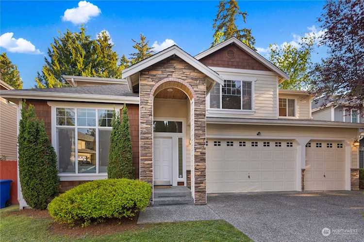 8962 NE 148th Place Kenmore, WA 98028