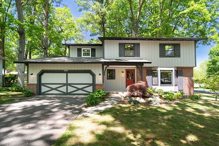 1283 Mapleview St SE Kentwood, MI 49508 | MLS 23018221 Photo 1