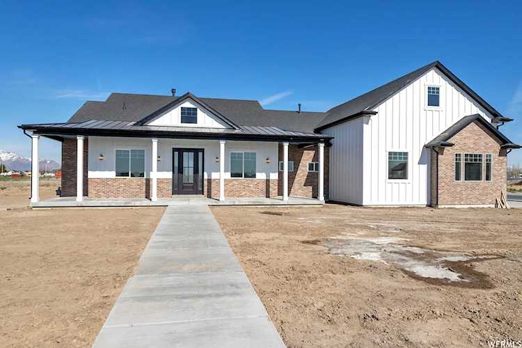 3690 S 5650 W Hooper, UT 84315