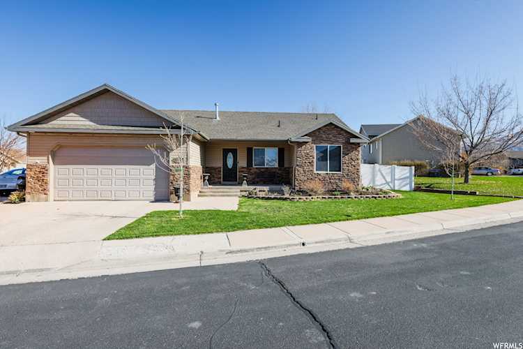 525 Aspen Meadow Dr North Logan, UT 84341