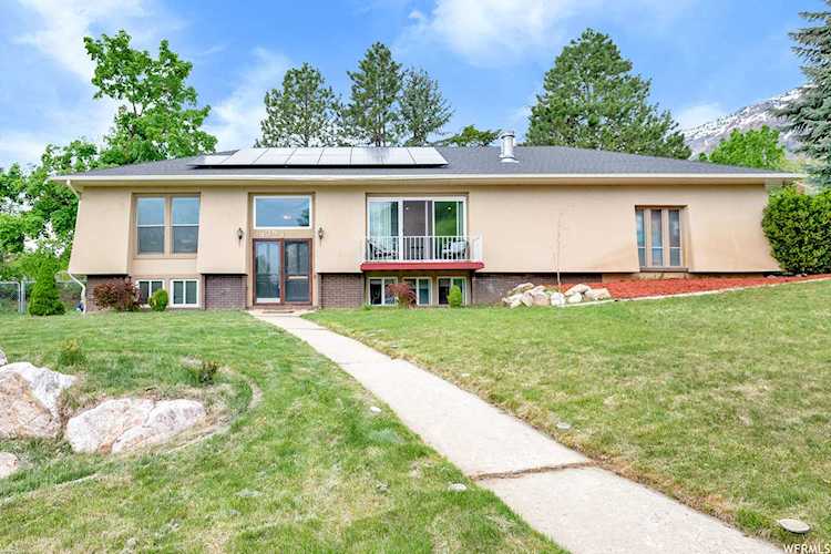 438 W 4200 N Pleasant View, UT 84414