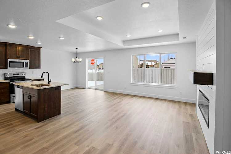 820 N 935 W Tremonton, UT 84337
