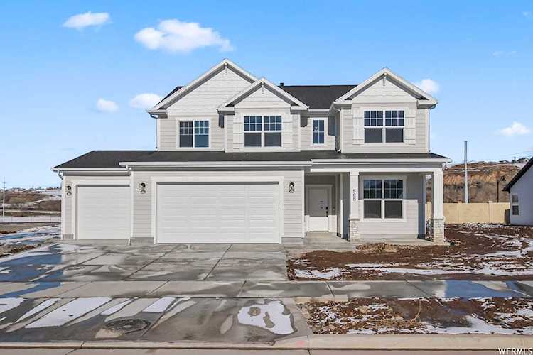 2393 W 2900 N Farr West, UT 84404
