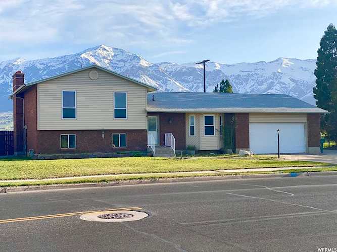 480 W 1550 N Harrisville, UT 84404