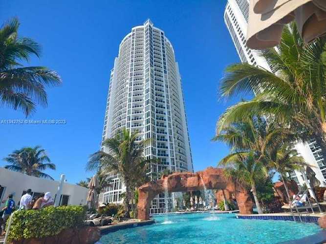 18001 Collins Ave Sunny Isles Beach, FL 33160