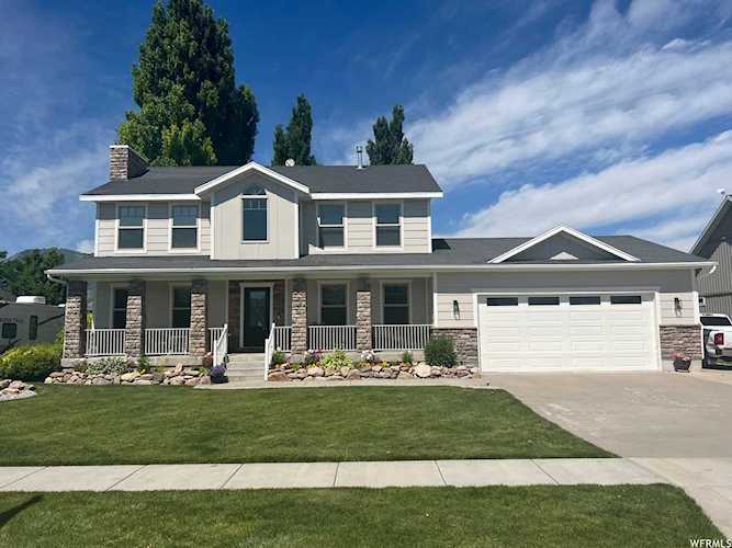 621 N 800 E Wellsville, UT 84339