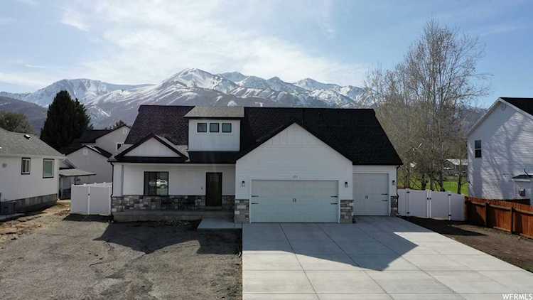 273 S 100 E Wellsville, UT 84339