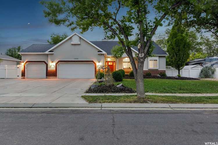 1996 W Gold Nugget Dr S South Jordan, UT 84095