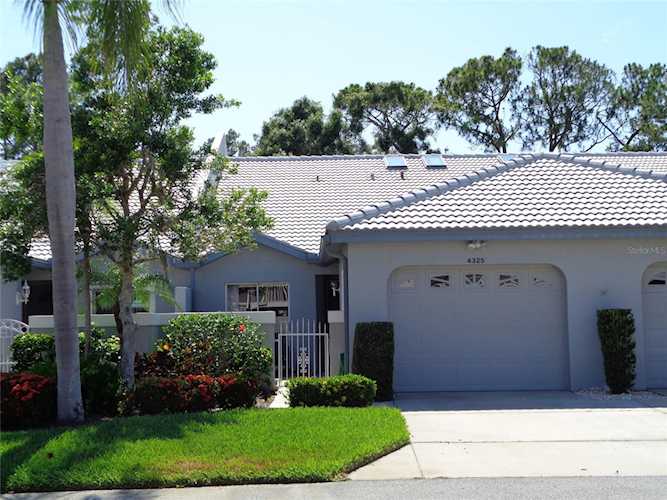 4325 Madeira Ct #3205 Sarasota, FL 34233