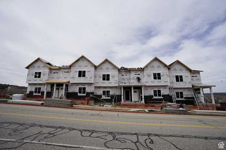 7897 S 2700 E South Weber, UT 84405 | MLS 1878774 Photo 1