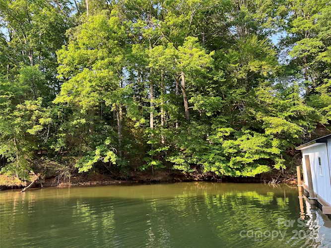 1032 Hartshaw Ct Belmont, NC 28012