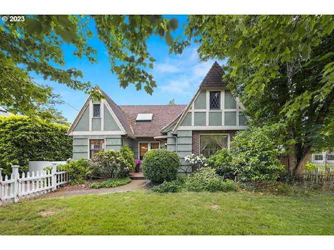 6627 SE 34th AVE Portland, OR 97202 | MLS 23225813 Photo 1