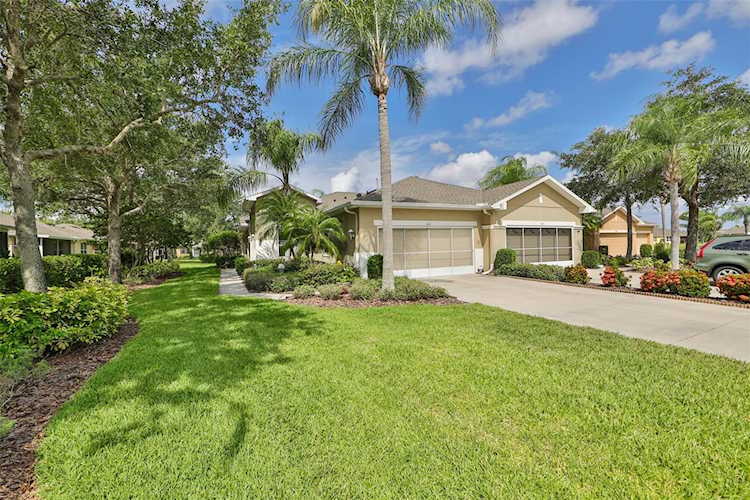 1212 Peterborough CIRCLE #92 Sun City Center, FL 33573