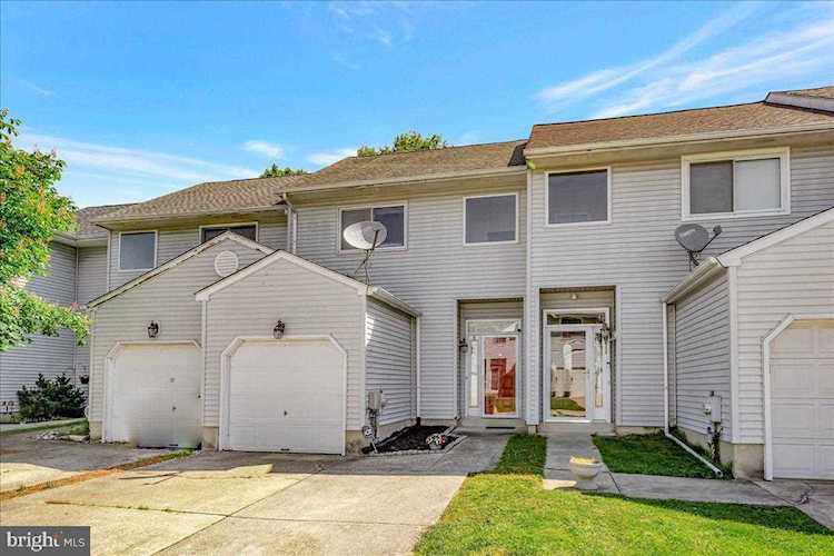 8 Cardenti Ct Newark, DE 19702