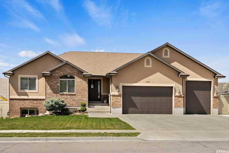 1087 W 3050 N Pleasant View, UT 84414