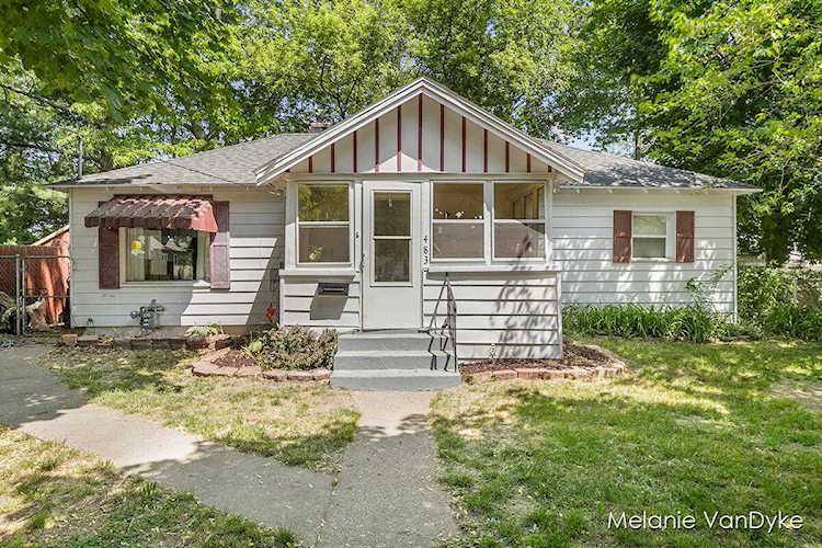 483 Kenwood St NE Grand Rapids, MI 49505 | MLS 23018322 Photo 1