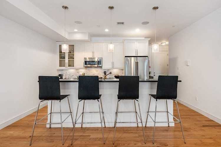 350 W 2nd St. #8 Boston, MA 02127